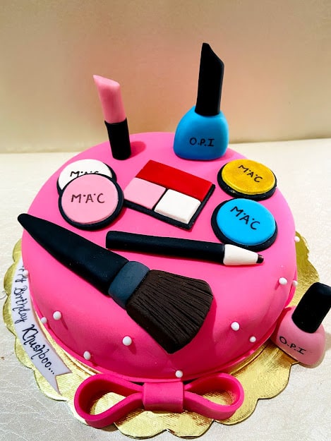 Elegant Makeup Birthday Cake