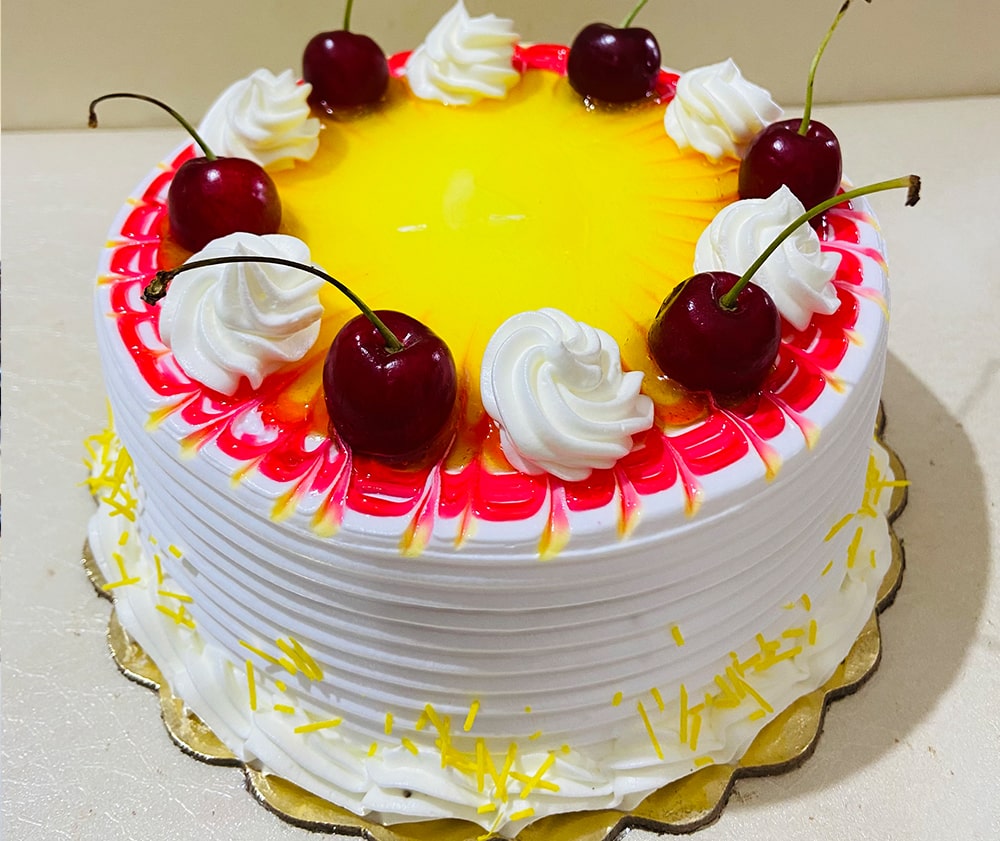 1/2 Kg Vanilla Pineapple Cake